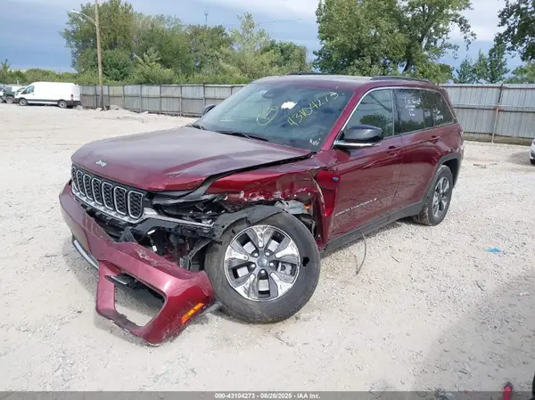 1C4RJYB60RC124995 2024 JEEP GRAND CHEROKEE - Image 2