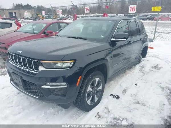 1C4RJYB60RC129579 2024 JEEP GRAND CHEROKEE - Image 2