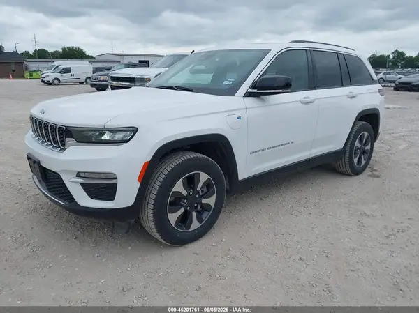 1C4RJYB60RC720544 2024 JEEP GRAND CHEROKEE - Image 2