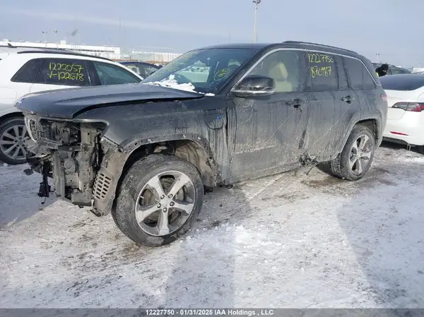 1C4RJYB61P8870467 2023 JEEP GRAND CHEROKEE - Image 2
