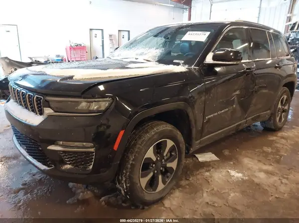 1C4RJYB61PC649335 2023 JEEP GRAND CHEROKEE - Image 2