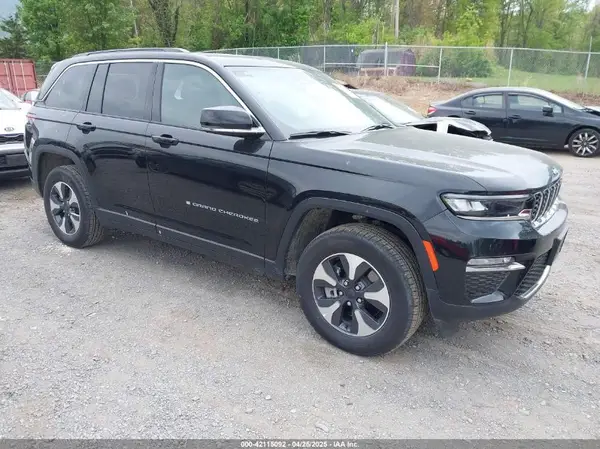 1C4RJYB61R8521215 2024 JEEP GRAND CHEROKEE - Image 1