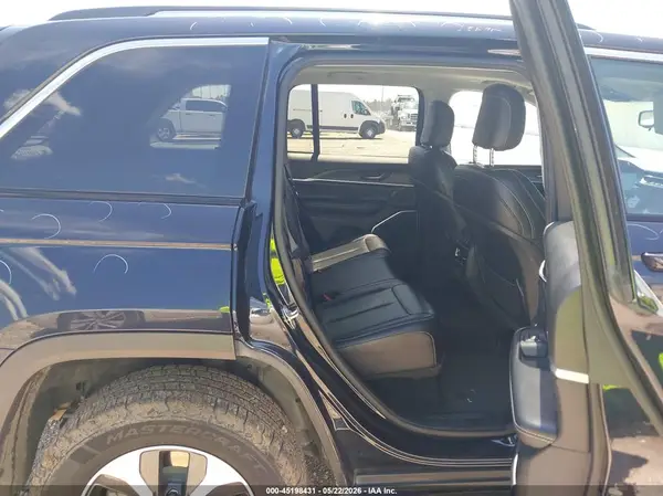 1C4RJYB61R8958597 2024 JEEP GRAND CHEROKEE - Image 8