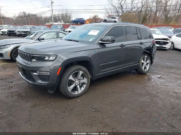 1C4RJYB61RC107459 2024 JEEP GRAND CHEROKEE - Image 2