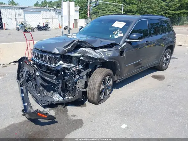 1C4RJYB61RC110345 2024 JEEP GRAND CHEROKEE - Image 2