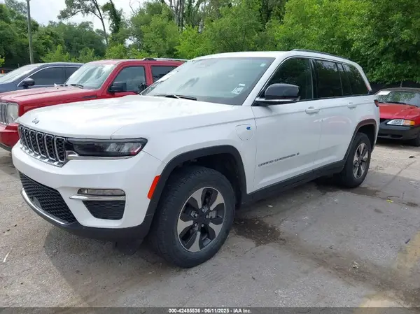 1C4RJYB61RC115982 2024 JEEP GRAND CHEROKEE - Image 2