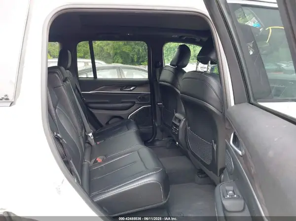 1C4RJYB61RC115982 2024 JEEP GRAND CHEROKEE - Image 8