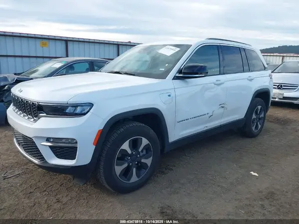 1C4RJYB61RC129655 2024 JEEP GRAND CHEROKEE - Image 2