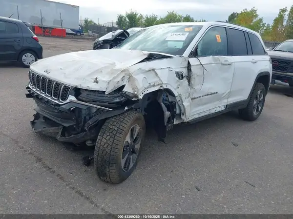 1C4RJYB61RC710573 2024 JEEP GRAND CHEROKEE - Image 2
