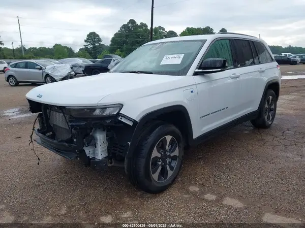 1C4RJYB61RC721346 2024 JEEP GRAND CHEROKEE - Image 2