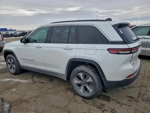 1C4RJYB61S8664140 2025 JEEP GRAND CHEROKEE - Image 2