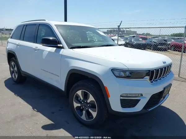 1C4RJYB61S8664378 2025 JEEP GRAND CHEROKEE - Image 1