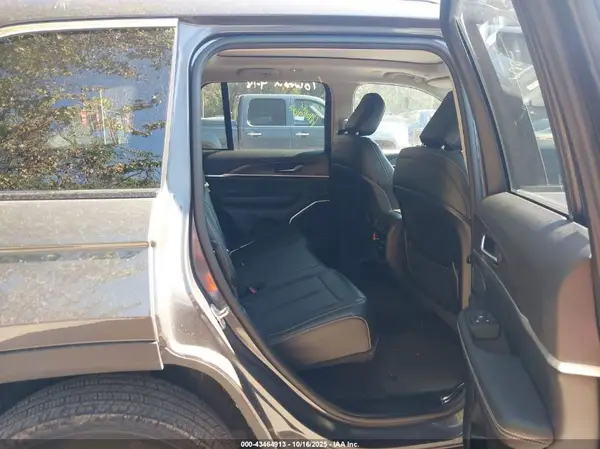 1C4RJYB62PC633502 2023 JEEP GRAND CHEROKEE - Image 8