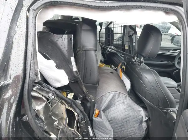 1C4RJYB62PC633967 2023 JEEP GRAND CHEROKEE - Image 8
