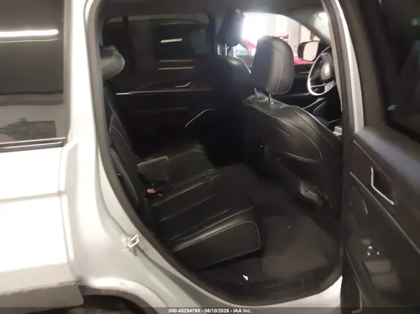 1C4RJYB62PC649344 2023 JEEP GRAND CHEROKEE - Image 8