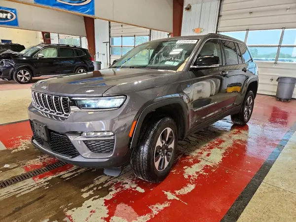 1C4RJYB62PC650087 2023 JEEP GRAND CHEROKEE - Image 1