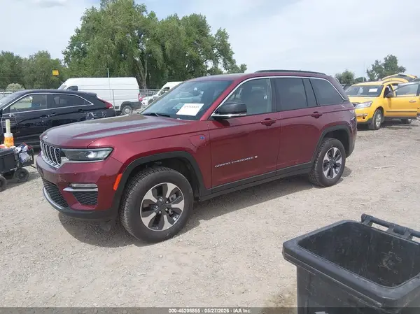 1C4RJYB62R8566860 2024 JEEP GRAND CHEROKEE - Image 2