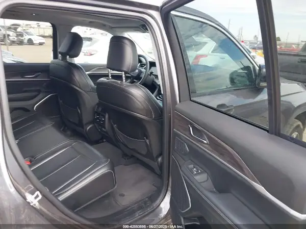 1C4RJYB62R8958365 2024 JEEP GRAND CHEROKEE - Image 8