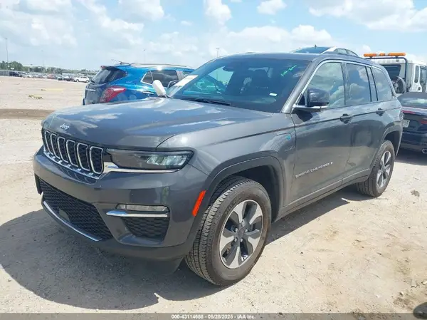 1C4RJYB62RC117174 2024 JEEP GRAND CHEROKEE - Image 2
