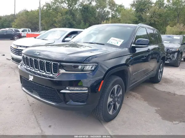1C4RJYB62RC117191 2024 JEEP GRAND CHEROKEE - Image 2