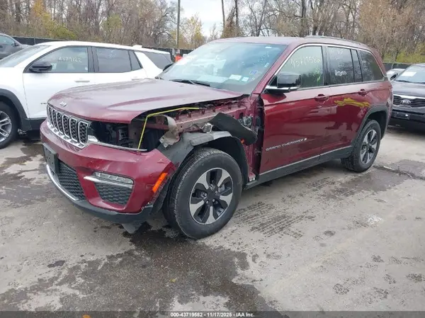 1C4RJYB62RC145489 2024 JEEP GRAND CHEROKEE - Image 2