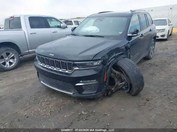 1C4RJYB63P8790765 2023 JEEP GRAND CHEROKEE - Image 2