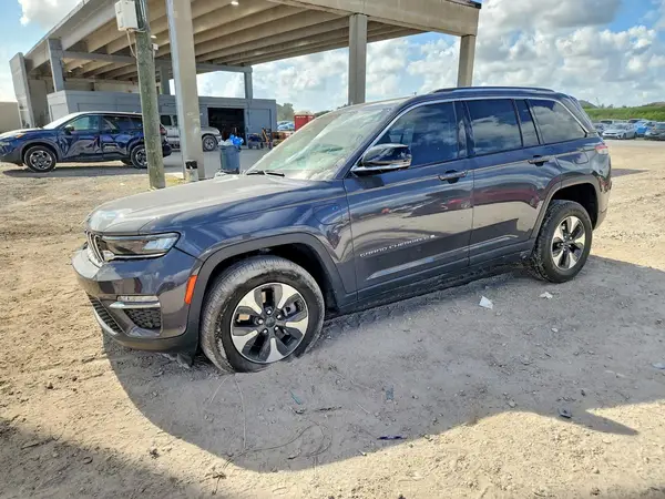 1C4RJYB63P8822498 2023 JEEP GRAND CHEROKEE - Image 1