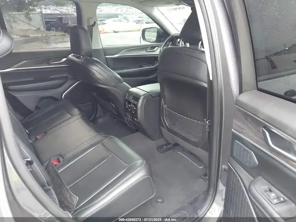 1C4RJYB63P8867926 2023 JEEP GRAND CHEROKEE - Image 8