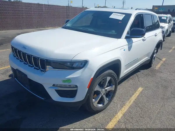 1C4RJYB63PC588716 2023 JEEP GRAND CHEROKEE - Image 2