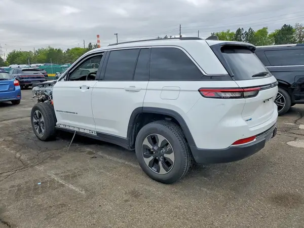 1C4RJYB63PC623951 2023 JEEP GRAND CHEROKEE - Image 2