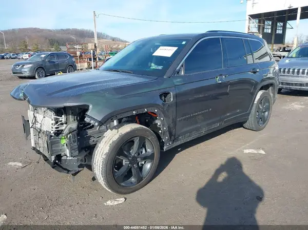 1C4RJYB63PC650115 2023 JEEP GRAND CHEROKEE - Image 2