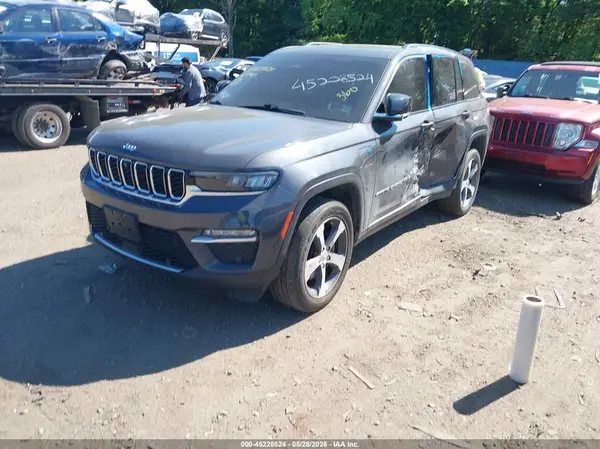 1C4RJYB63PC665598 2023 JEEP GRAND CHEROKEE - Image 2