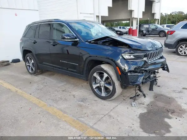1C4RJYB63PC665603 2023 JEEP GRAND CHEROKEE - Image 1