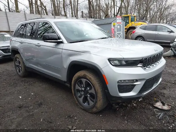 1C4RJYB63R8505162 2024 JEEP GRAND CHEROKEE - Image 1