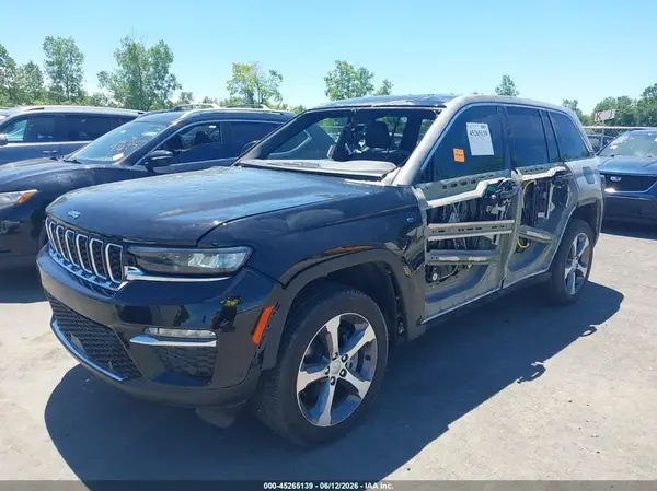1C4RJYB63RC114168 2024 JEEP GRAND CHEROKEE - Image 2