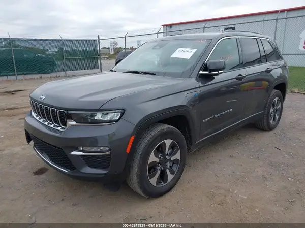 1C4RJYB63RC115286 2024 JEEP GRAND CHEROKEE - Image 2