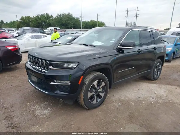 1C4RJYB63RC117720 2024 JEEP GRAND CHEROKEE - Image 2