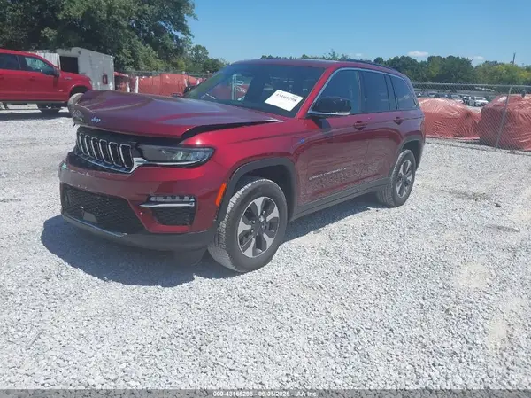 1C4RJYB63RC117961 2024 JEEP GRAND CHEROKEE - Image 2
