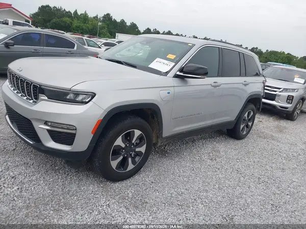 1C4RJYB63RC121072 2024 JEEP GRAND CHEROKEE - Image 2