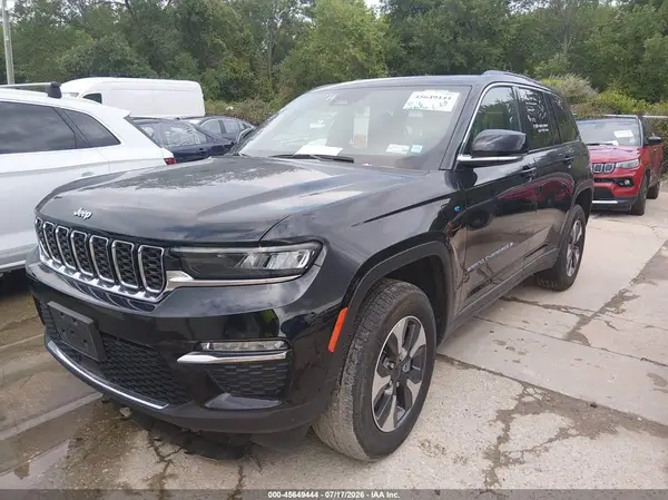 1C4RJYB63RC145355 2024 JEEP GRAND CHEROKEE - Image 2
