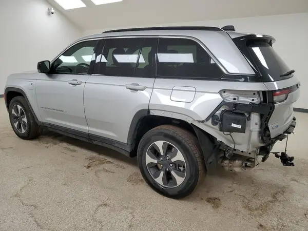 1C4RJYB63RC158655 2024 JEEP GRAND CHEROKEE - Image 2
