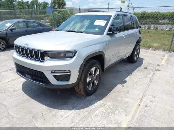 1C4RJYB63RC171521 2024 JEEP GRAND CHEROKEE - Image 2