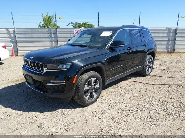 1C4RJYB63RC710994 2024 JEEP GRAND CHEROKEE - Image 2