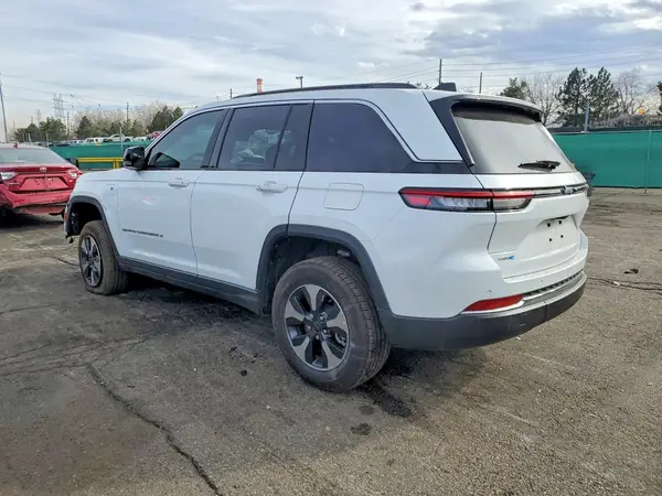 1C4RJYB63S8687953 2025 JEEP GRAND CHEROKEE - Image 2