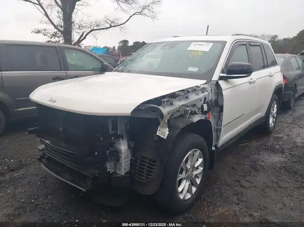 1C4RJYB64PC610366 2023 JEEP GRAND CHEROKEE - Image 2