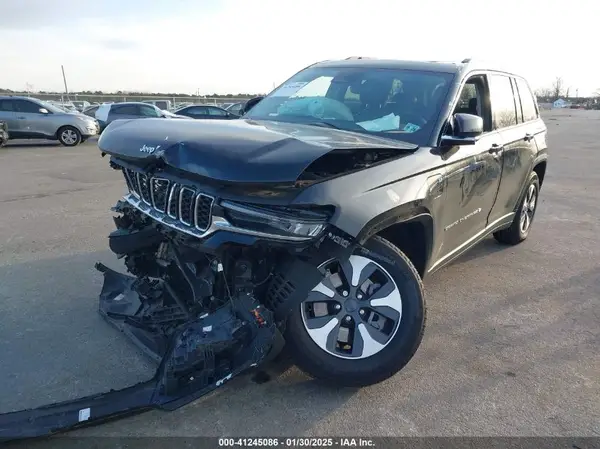 1C4RJYB64PC665481 2023 JEEP GRAND CHEROKEE - Image 2