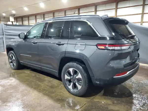 1C4RJYB64R8566794 2024 JEEP GRAND CHEROKEE - Image 2