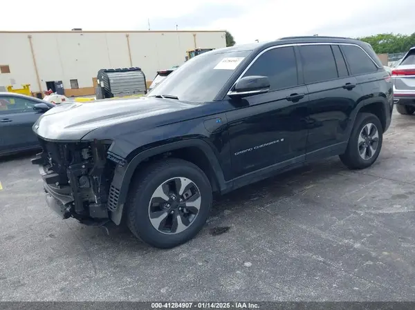 1C4RJYB64RC115507 2024 JEEP GRAND CHEROKEE - Image 2