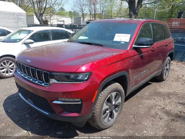 1C4RJYB64RC121095 2024 JEEP GRAND CHEROKEE - Image 2