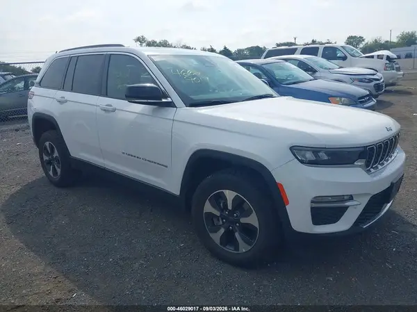 1C4RJYB64RC142500 2024 JEEP GRAND CHEROKEE - Image 1